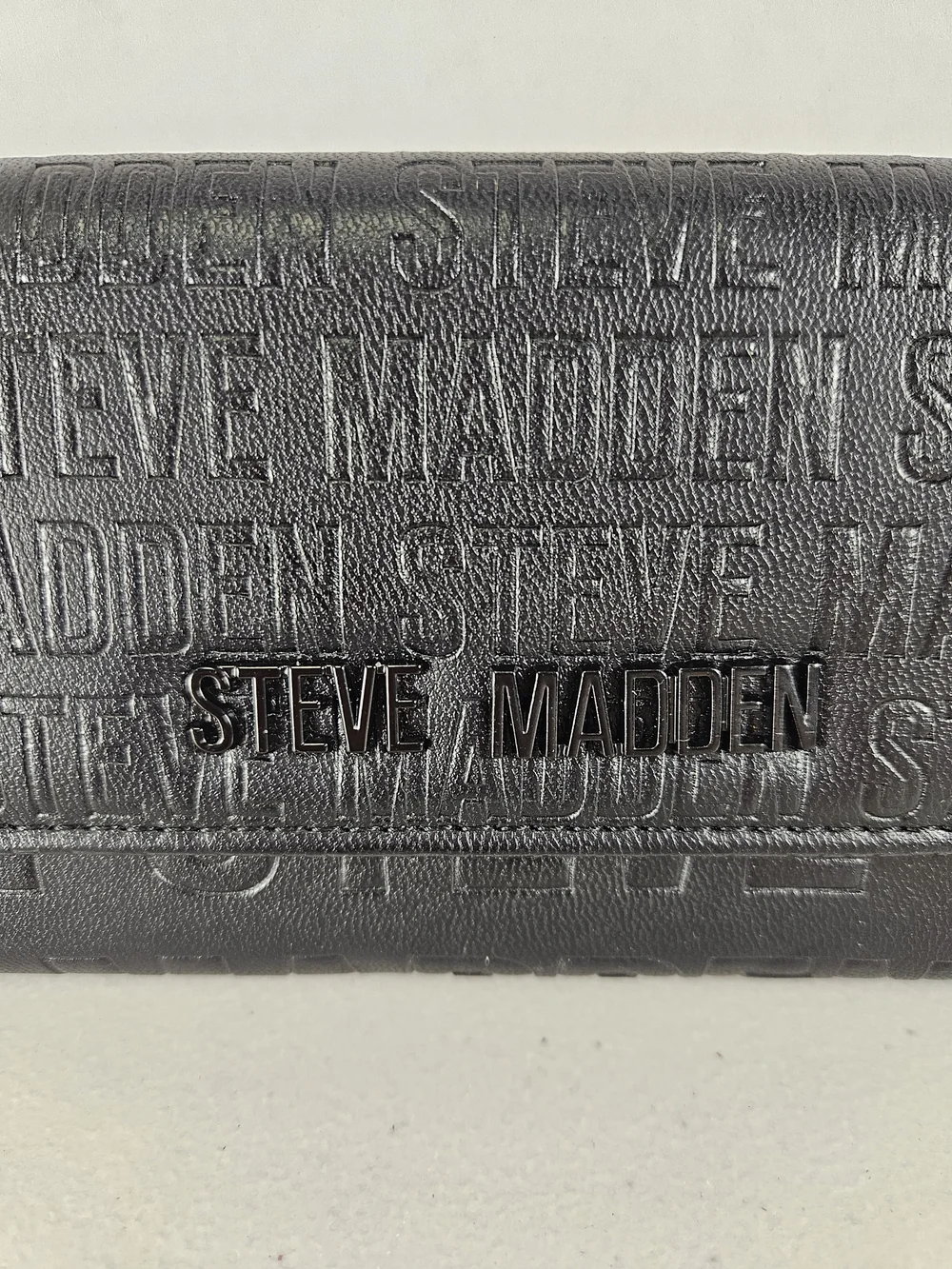 NWT Steve Madden Black Logo-Embossed Wristlet Wallet With Strap